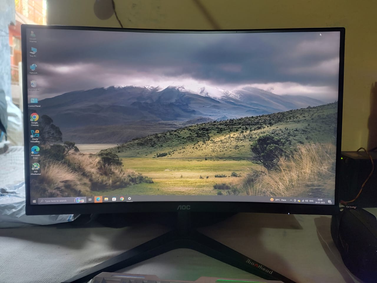 Monitor screen available for sale