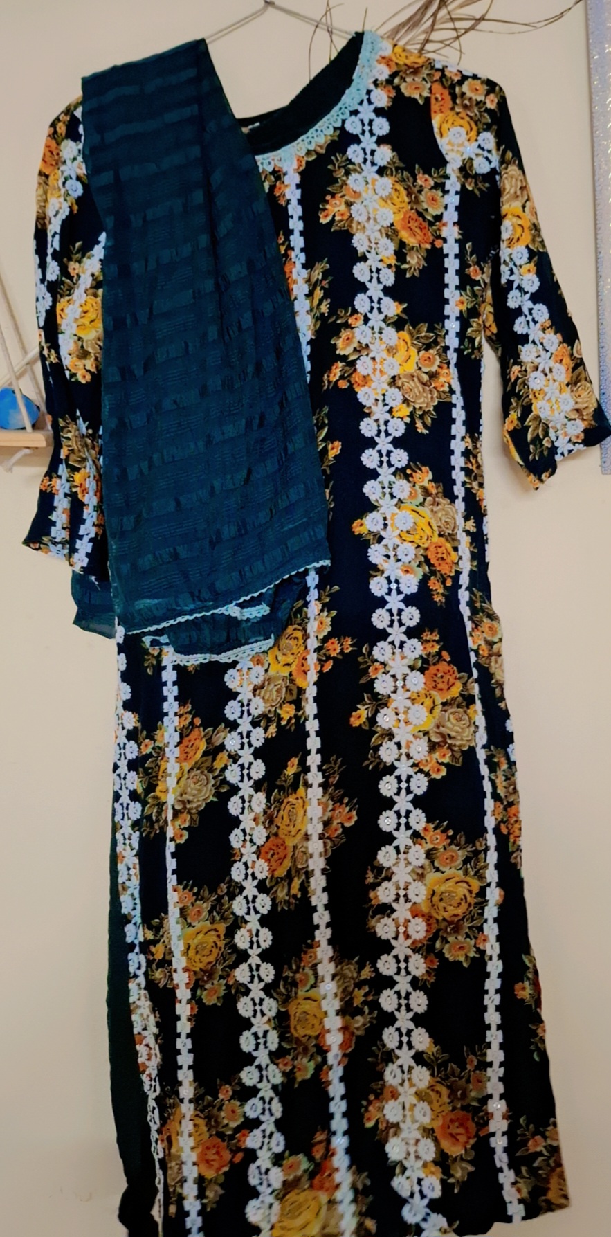 “Designer Kurta Set for Women – Elegant & Comfortable available for sale