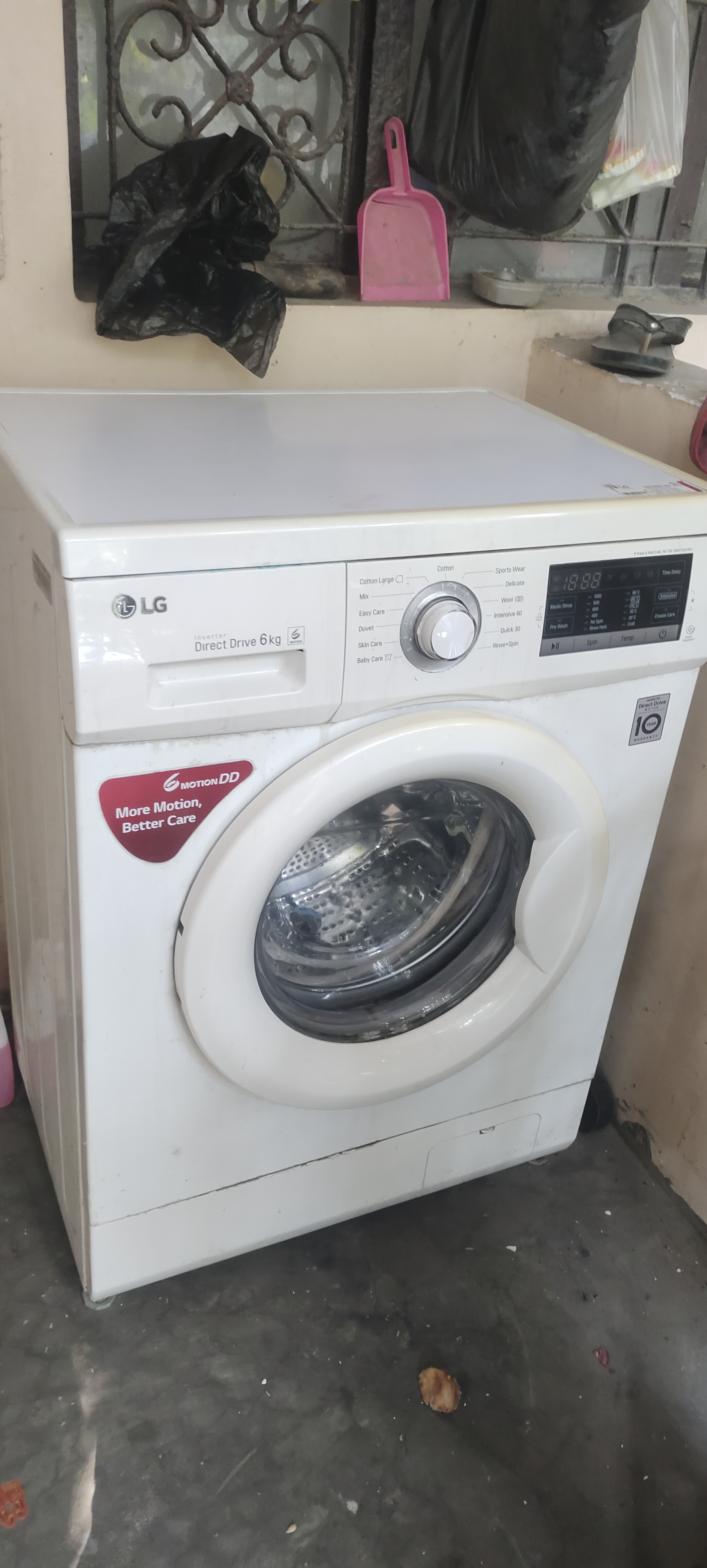 LG Washing Machine available for sale