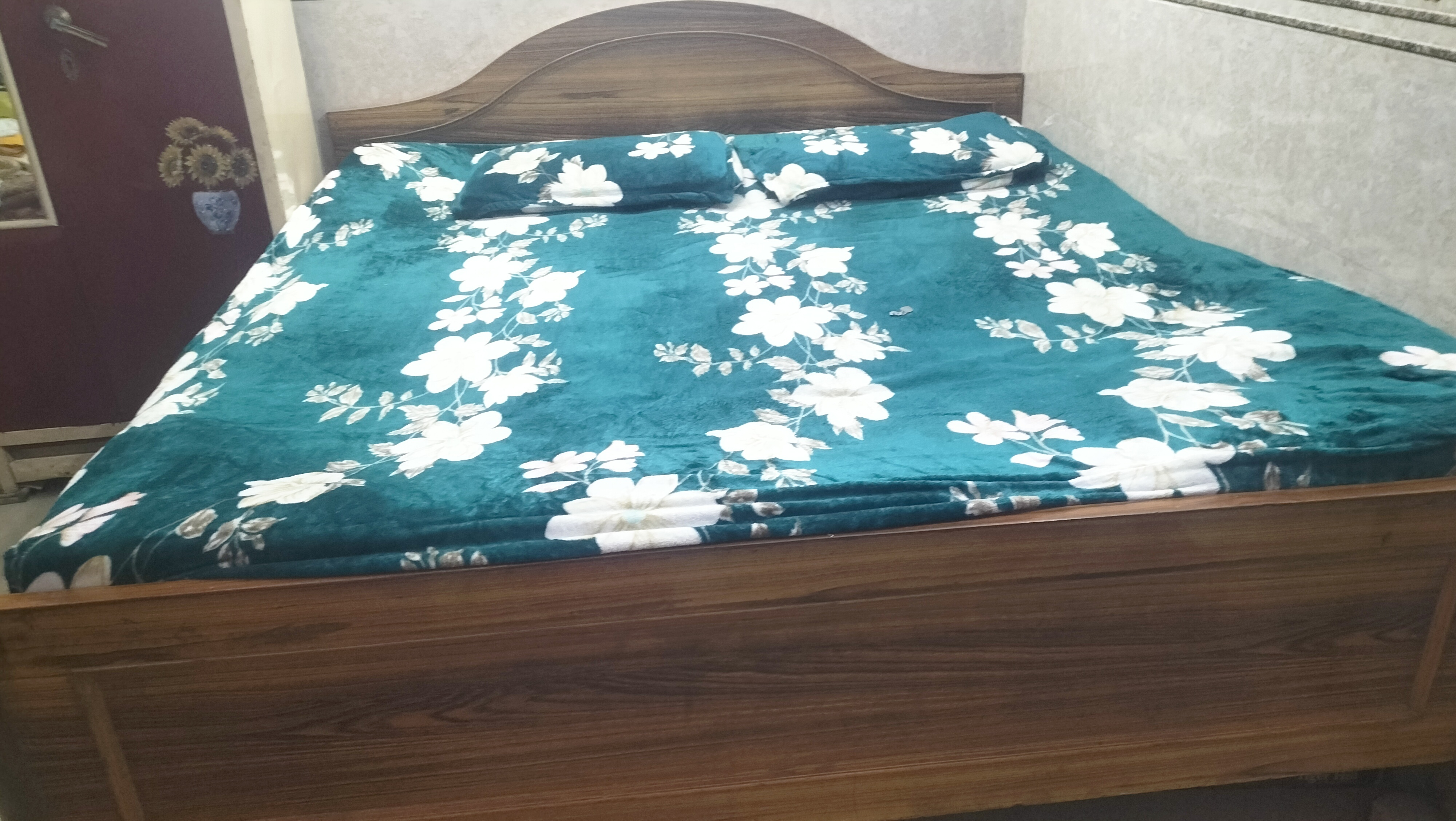 Bed available for sale