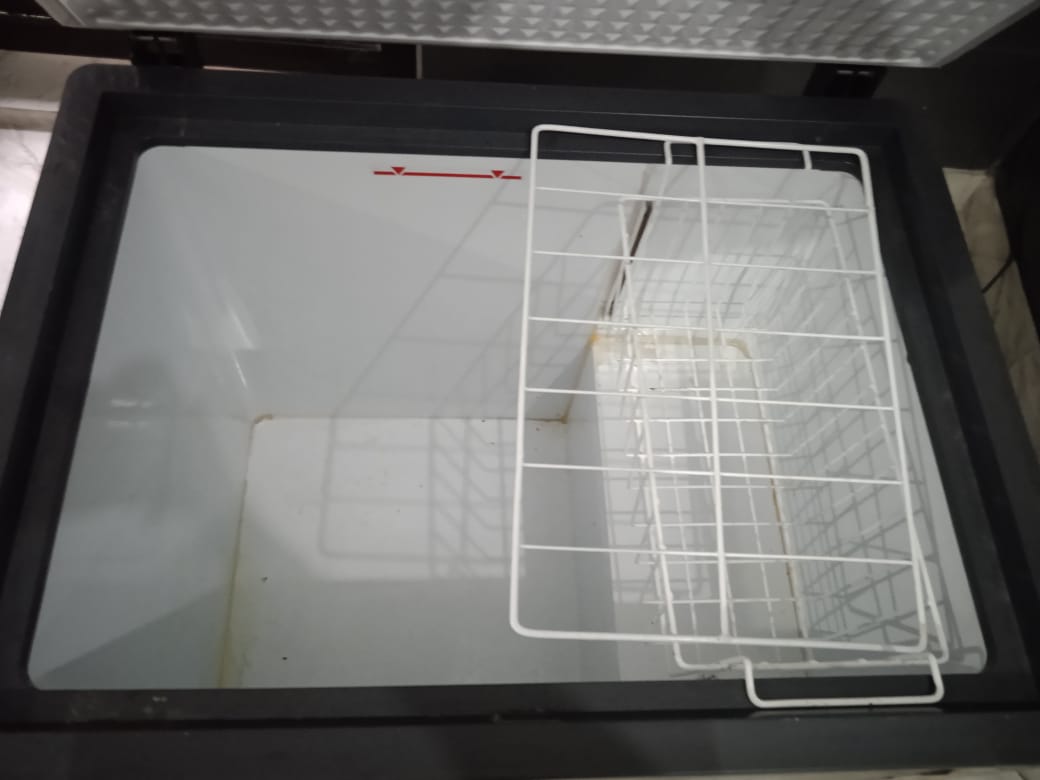 Voltas deep fridge Fridge available for sale