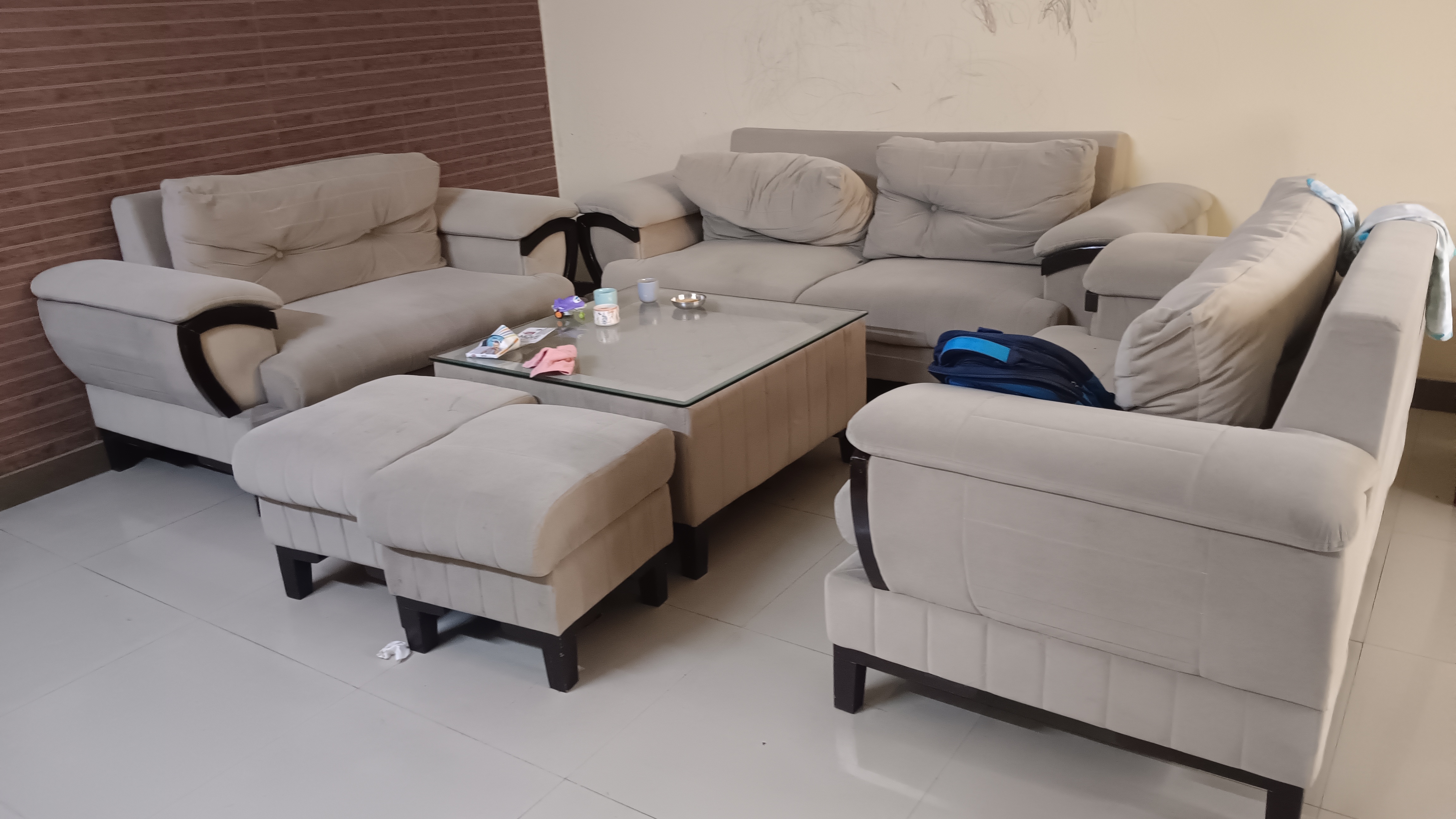 Sofa set 9 seater  available for sale