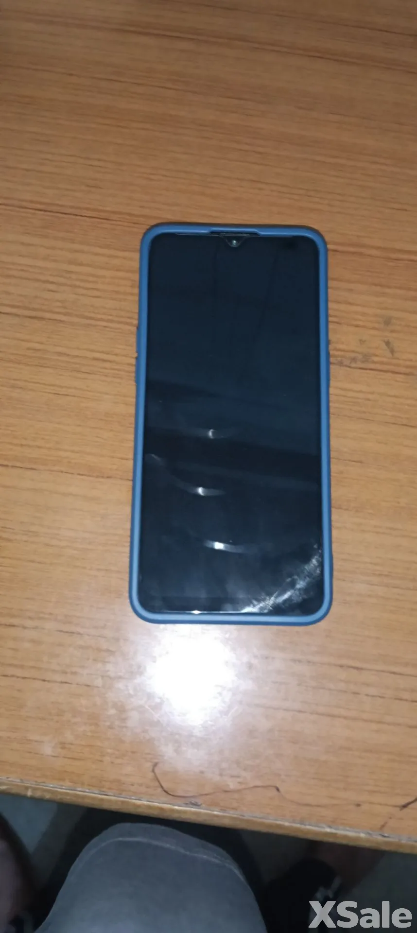 Is phone mein koi bhi dikkat nahin hai or aur iski display bhi smooth