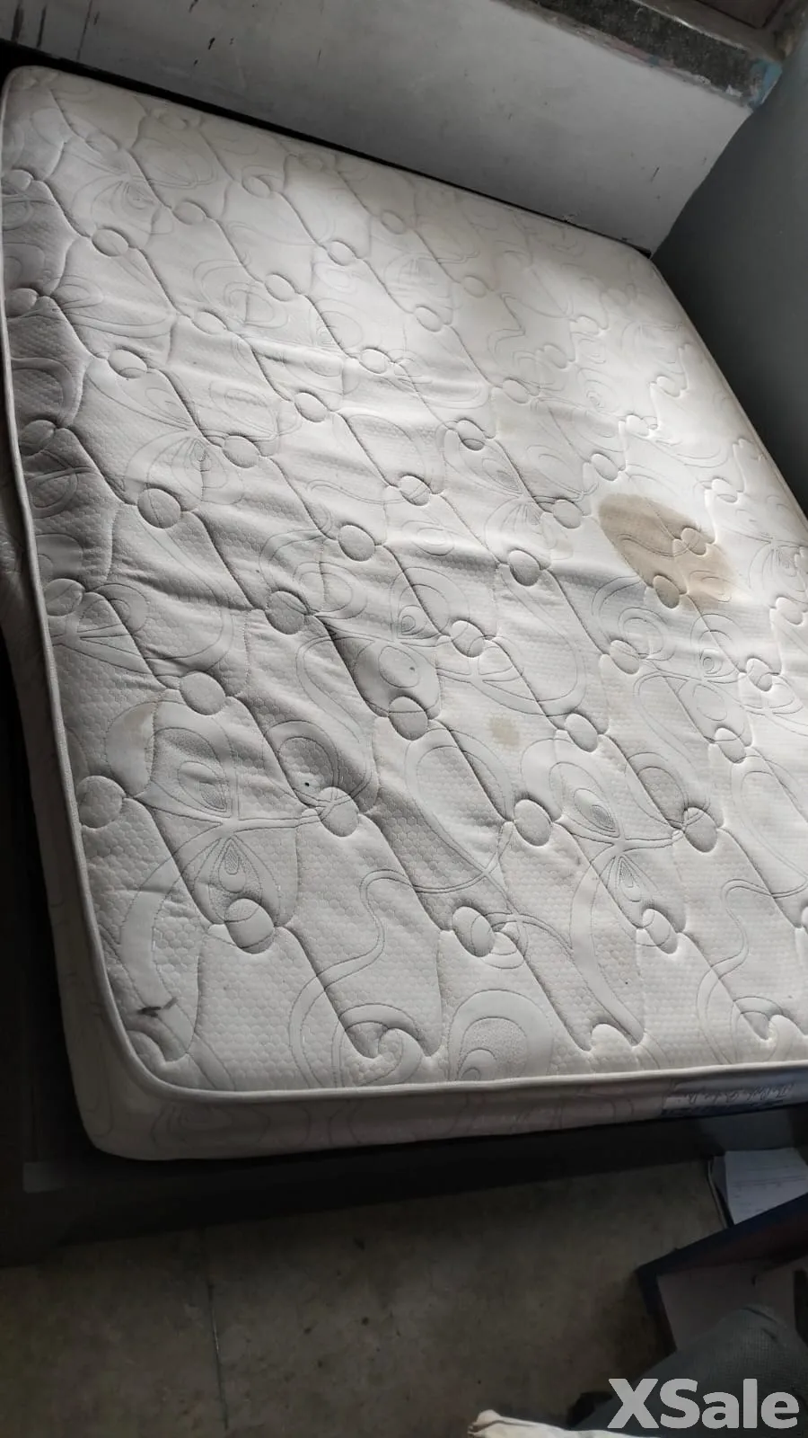 5x6 Queen size bed with 8 inch mattress having 4 boxes 6 year old 