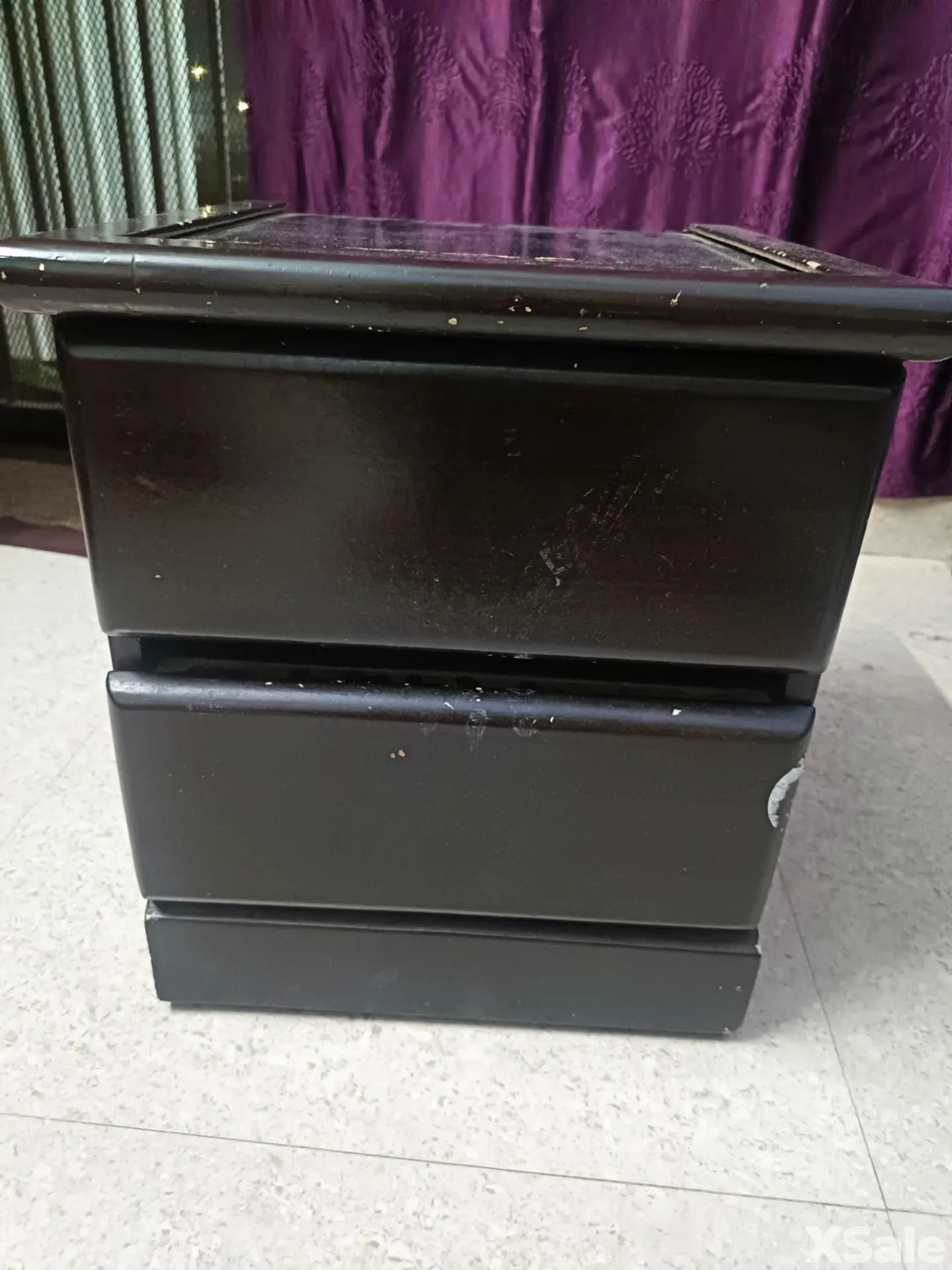 Bedside table with glass, Dark Brown color