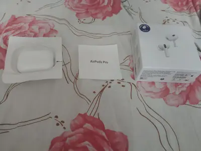 Airpods 2 working condition and very useful 