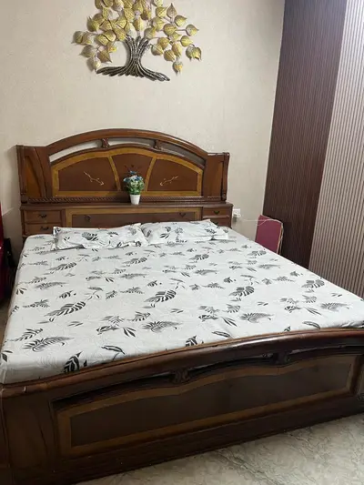 Double bed for ur bedroom