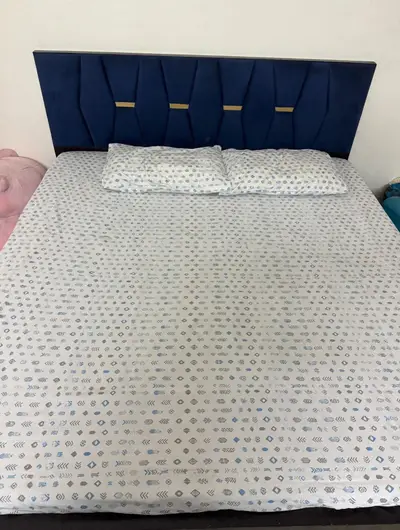 Bed and Wardrob for sale 
