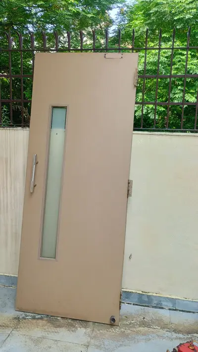 Block board door and jaali door