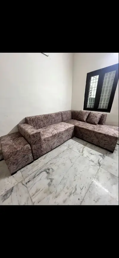 5 Seater L shaped sofa