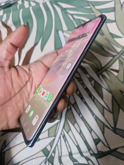LG velvet 8/128 GB