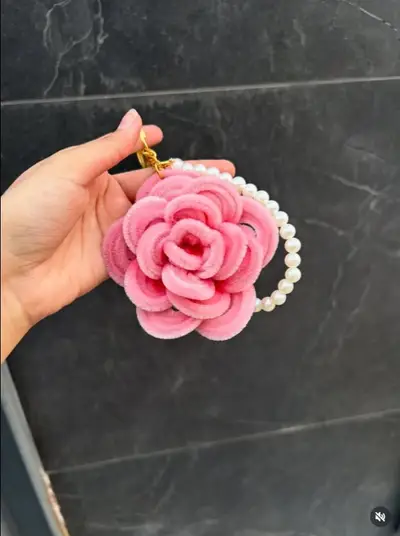 Handmade Flowers, Bouquets, Keychains & Cute Gifts