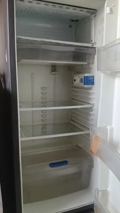 Whirlpool genius Fridge without gad