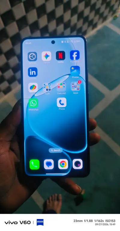 Mujhe yah phone bechna h 