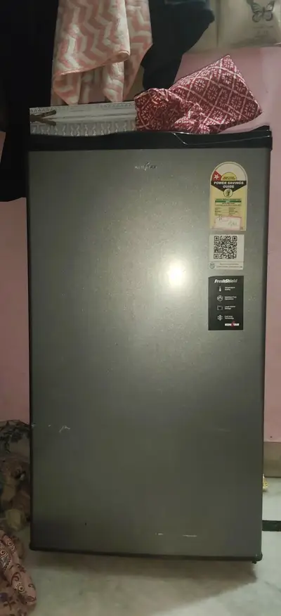 4 month old kenstar 92 litre fridge 